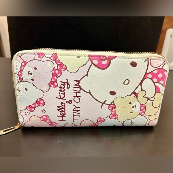 Handbags - NWT Hello Kitty Wallet
